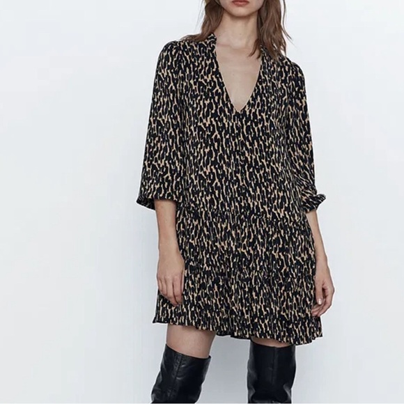 Zara Mini Ruffle Dress Size  Medium Animal Print Long Sleeve V-Neck Viscose - Picture 2 of 8
